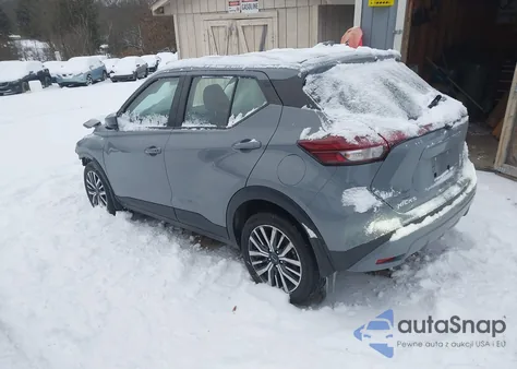 2023 Nissan Kicks Sv Xtronic Cvt z USA, uszkodzony, nr VIN 3N1CP5CV2PL496996